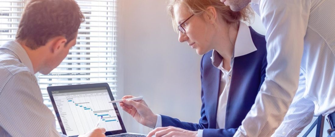 What is the difference between PMOs and Project Managers blog